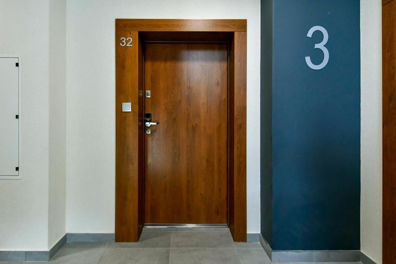 Apartament32 Golden Vip -Duze Miejsce Postojowe- Opolznevoye Bagian luar foto