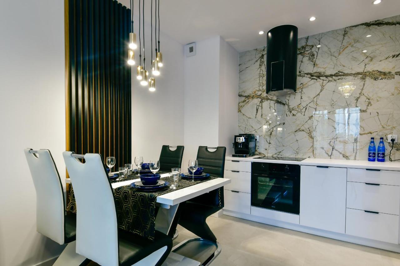Apartament32 Golden Vip -Duze Miejsce Postojowe- Opolznevoye Bagian luar foto